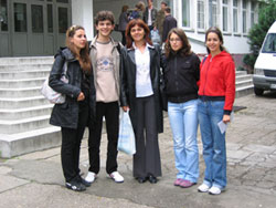 Arhimedesov turnir: Snežana Đuričić, Petar Prvulović, Snežana Jovičić, Nevena Vulićević i Sofija Jovičić 