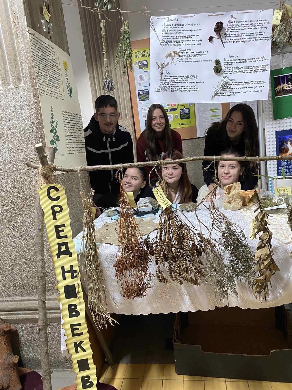 411523058_342108378561024_7619950925675901180_n