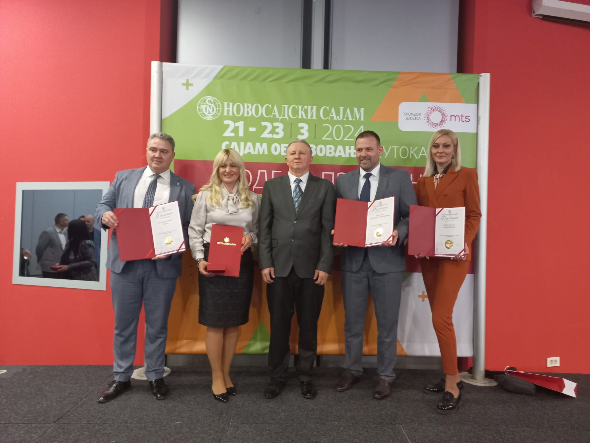 433230691_394120256693169_3649294853652009472_n