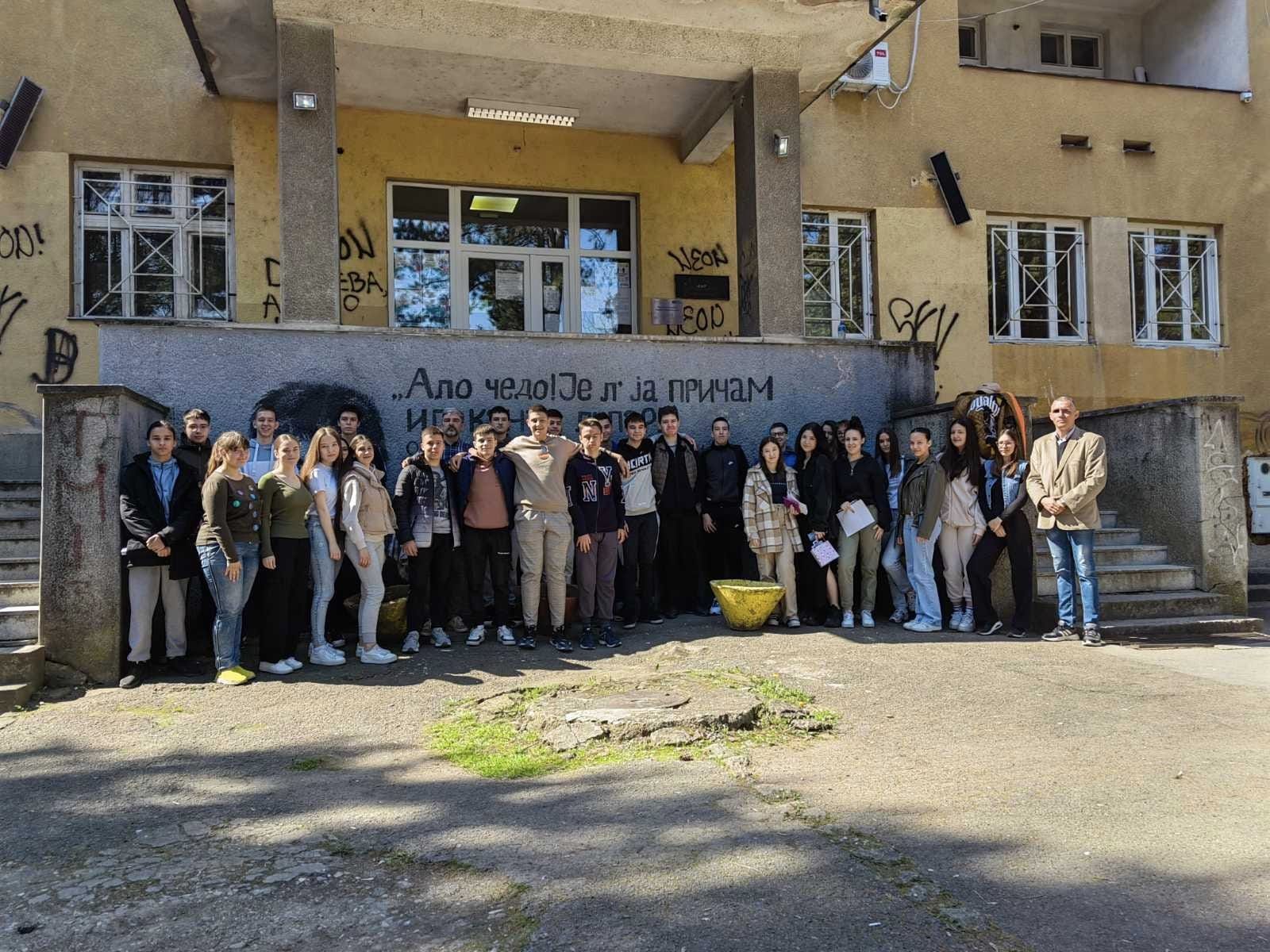 434249145_395389456566249_4046310737979420284_n