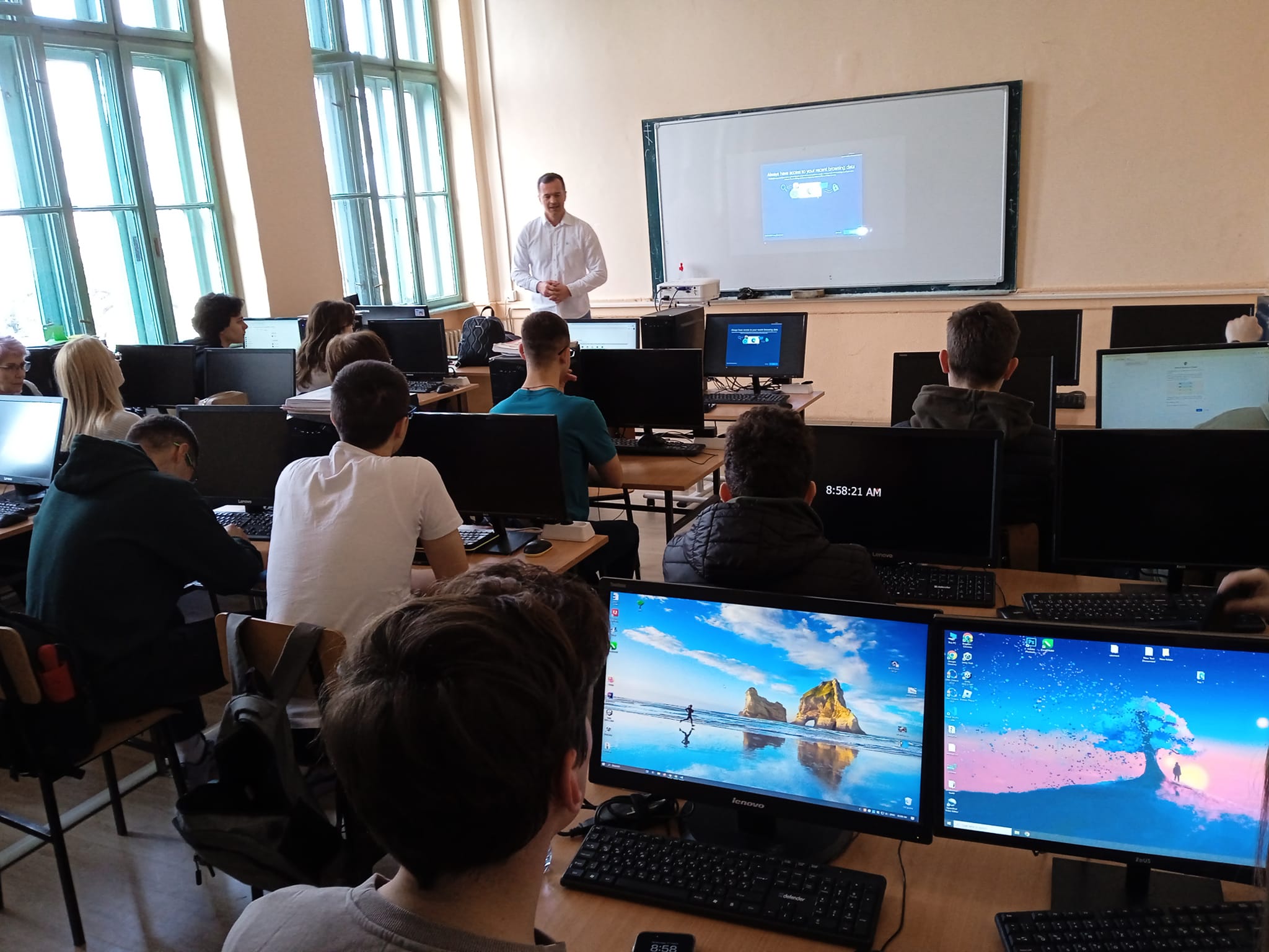 434561033_397679633003898_4053027271672498989_n