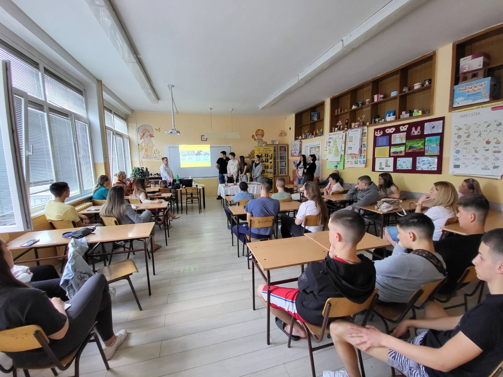 437732464_407867701985091_6338355396981864535_n