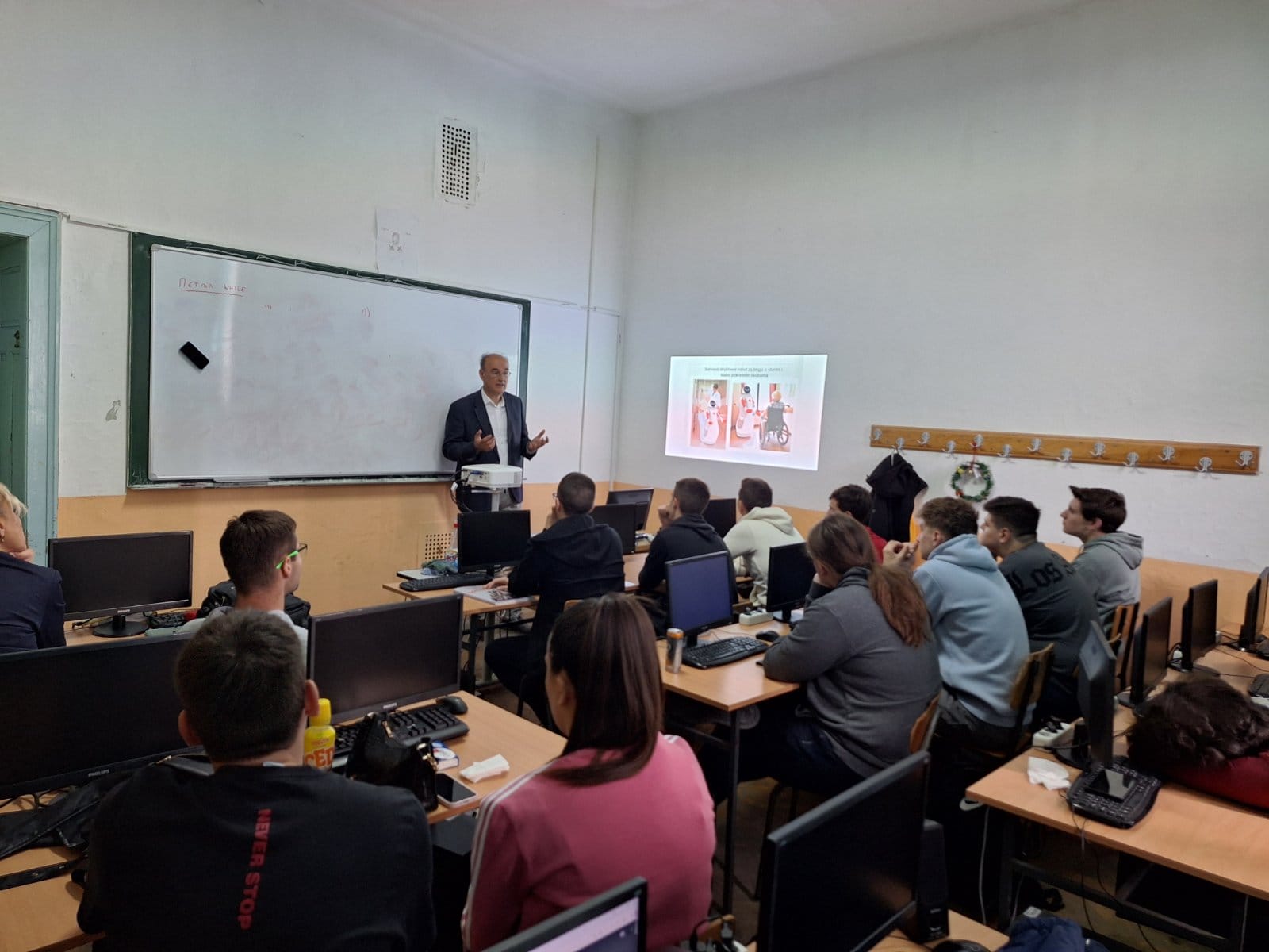 441243303_427612376677290_5176791939666027325_n