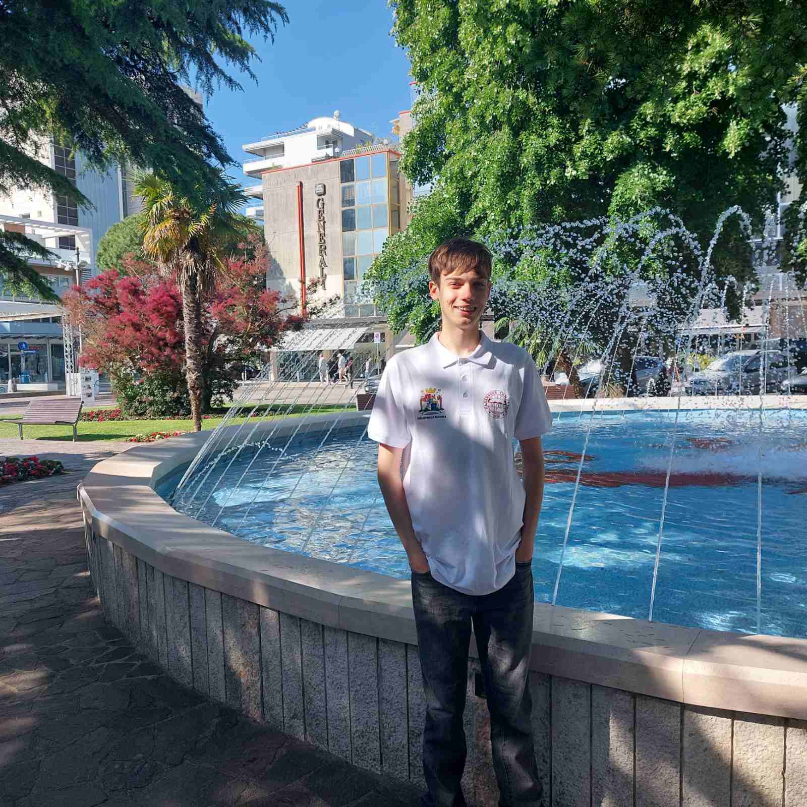 502581712_689213737183818_8980998579181816569_n