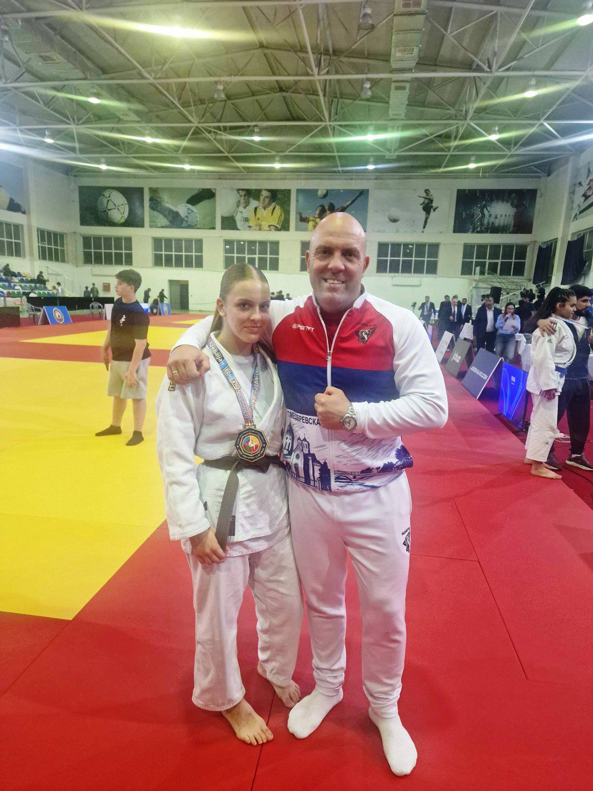 570154785_803764795728711_2588590100079895660_n