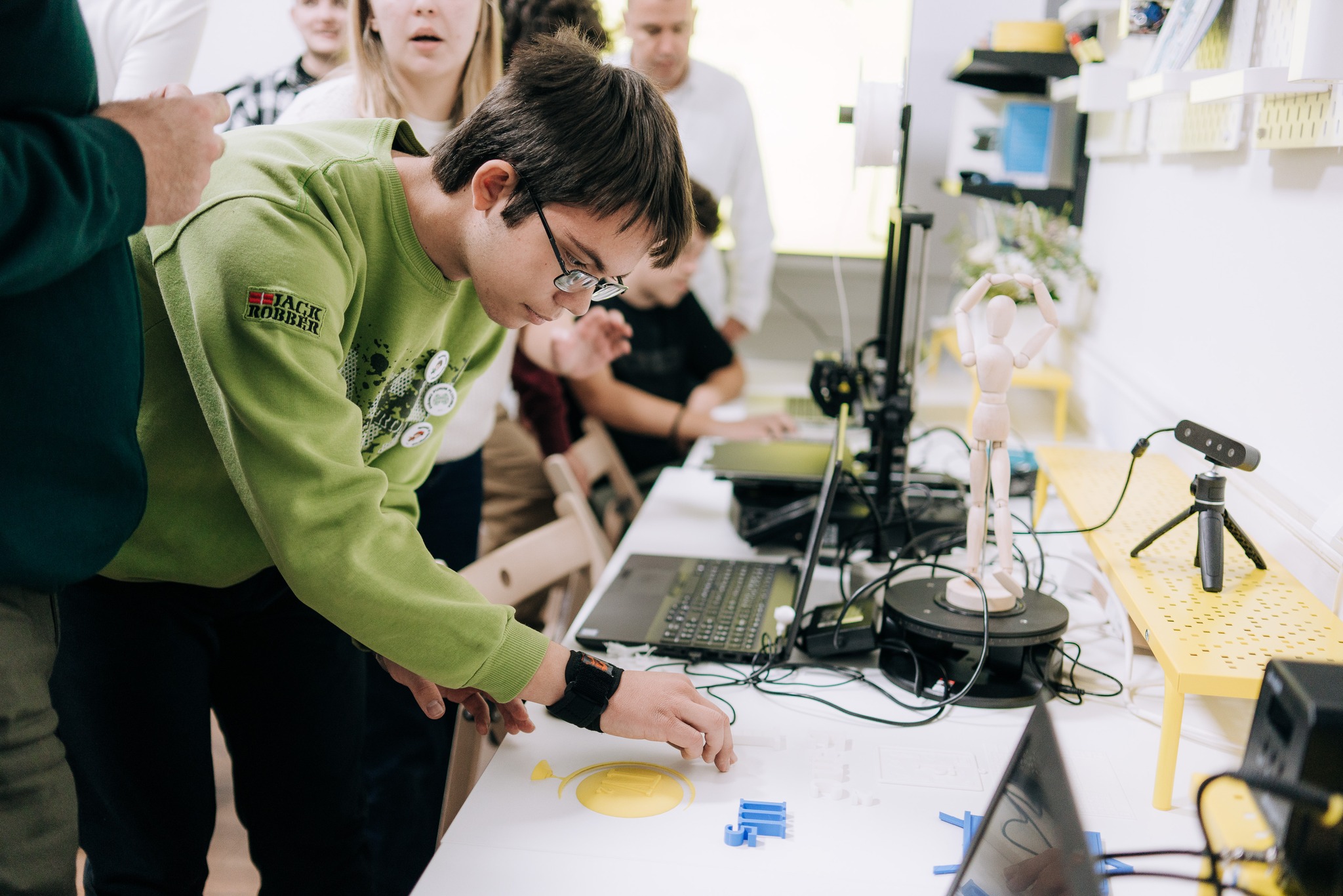 571329401_808507995254391_3913853178197749493_n