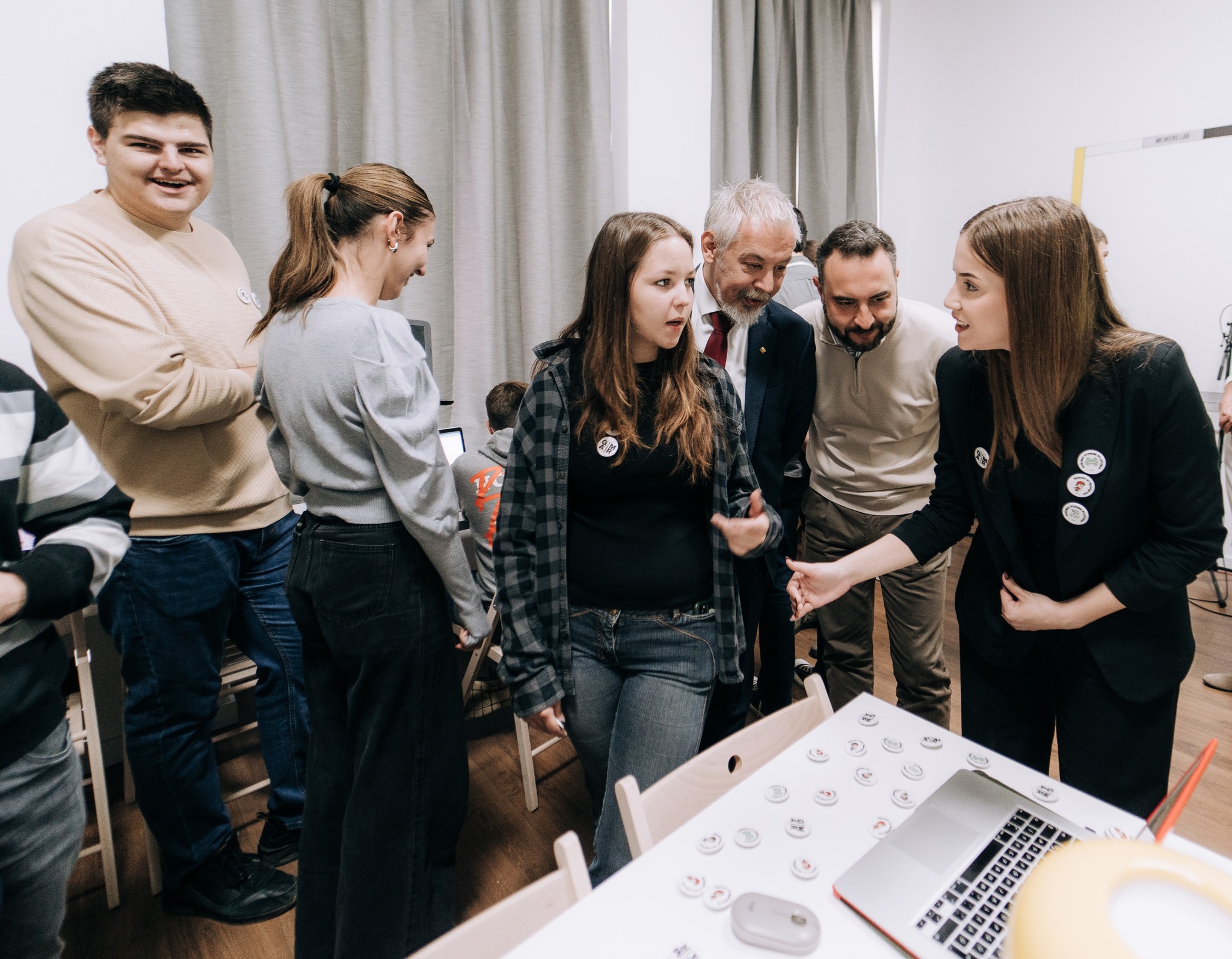 572285284_808509538587570_1689964333911244630_n