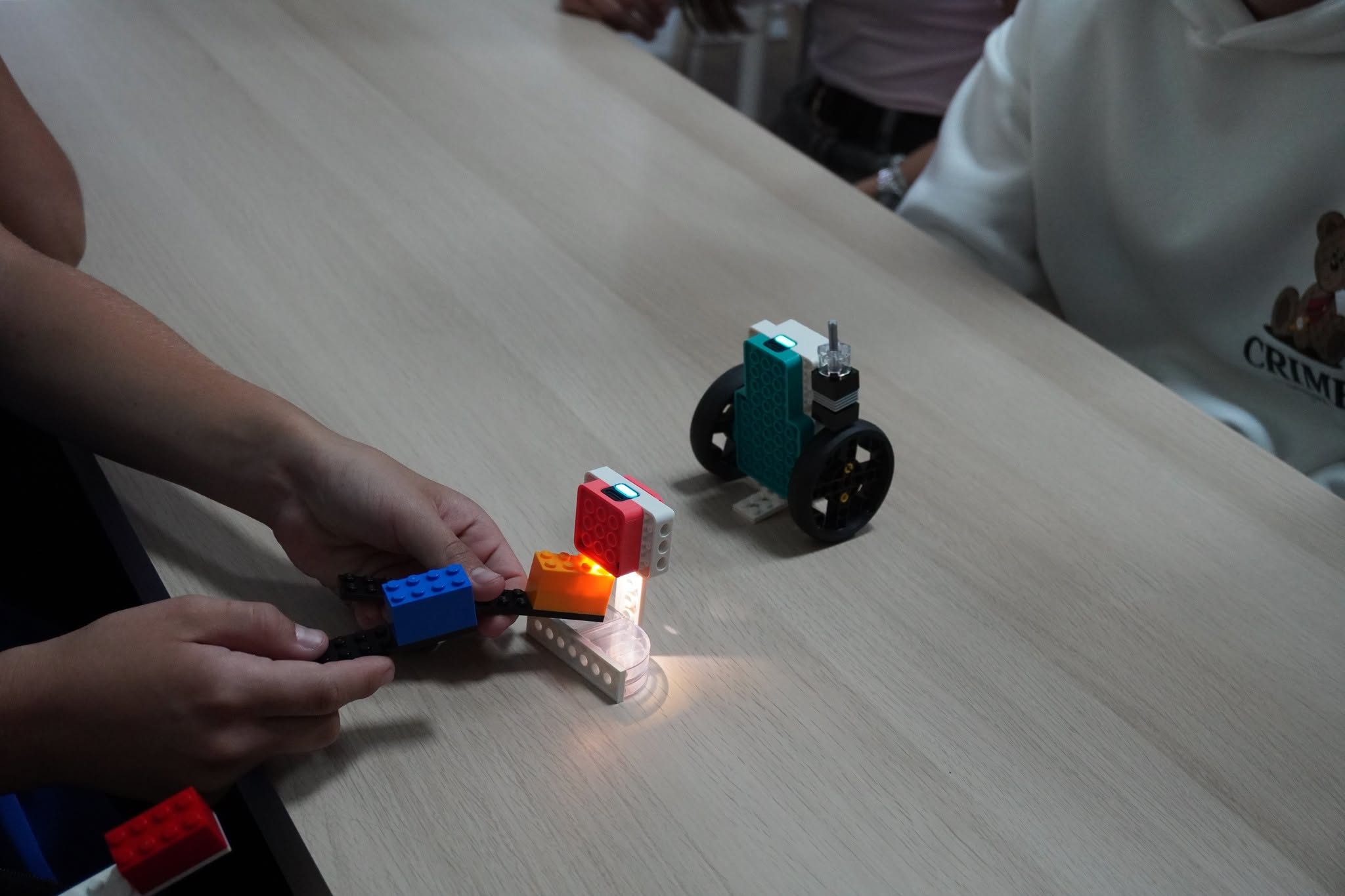 844575197_1788702088915737_4802781963156093146_n